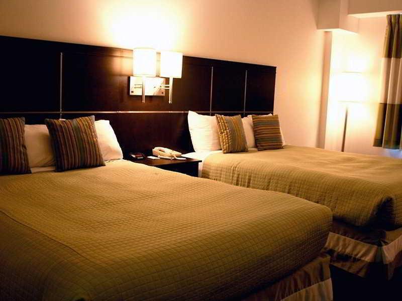 Niagara Plaza Hotel By Fairbridge Δωμάτιο φωτογραφία